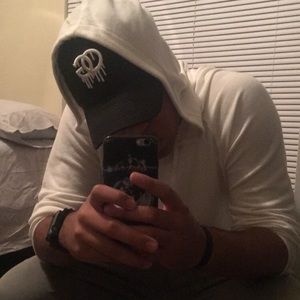 Meet your Posher, Adrien